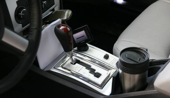 Cara Mudah Bikin Awet Transmisi Mobil Matik