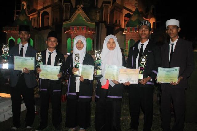 Ponpes Jabal Nur Raih Juara Umum Kaligrafi