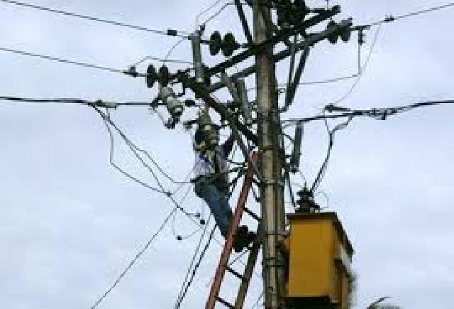 Pemkab Akan Bangun Jaringan Interkoneksi Berkapasitas 150 KW