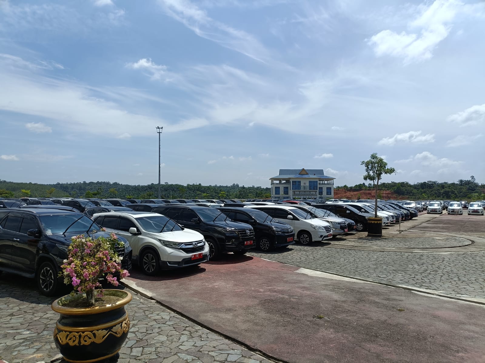 Ratusan Mobil Dinas Belum Dikembalikan, Pemko Pekanbaru Siap Tarik Paksa