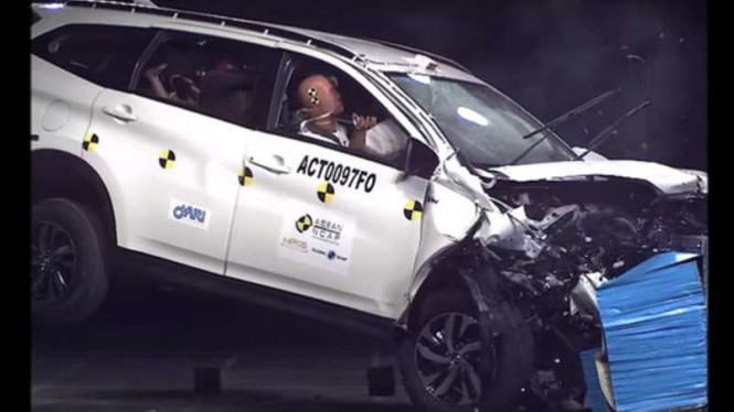 Toyota Rush Terbaru Diuji Tabrak, Hasilnya Mengejutkan