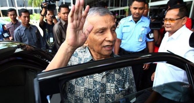 Amien Rais Siapkan Senjata Pamungkas Lawan Jokowi, Sudah Pesan 1.000 Kaos Insya Allah