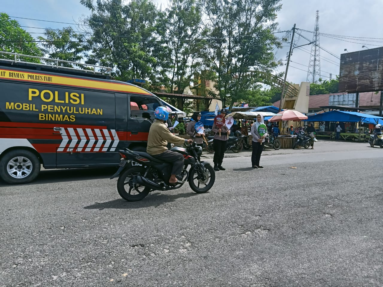 Kelilingi Kota Rengat, Polres Inhu Imbau Masyarakat Datang ke TPS dan Jangan Golput