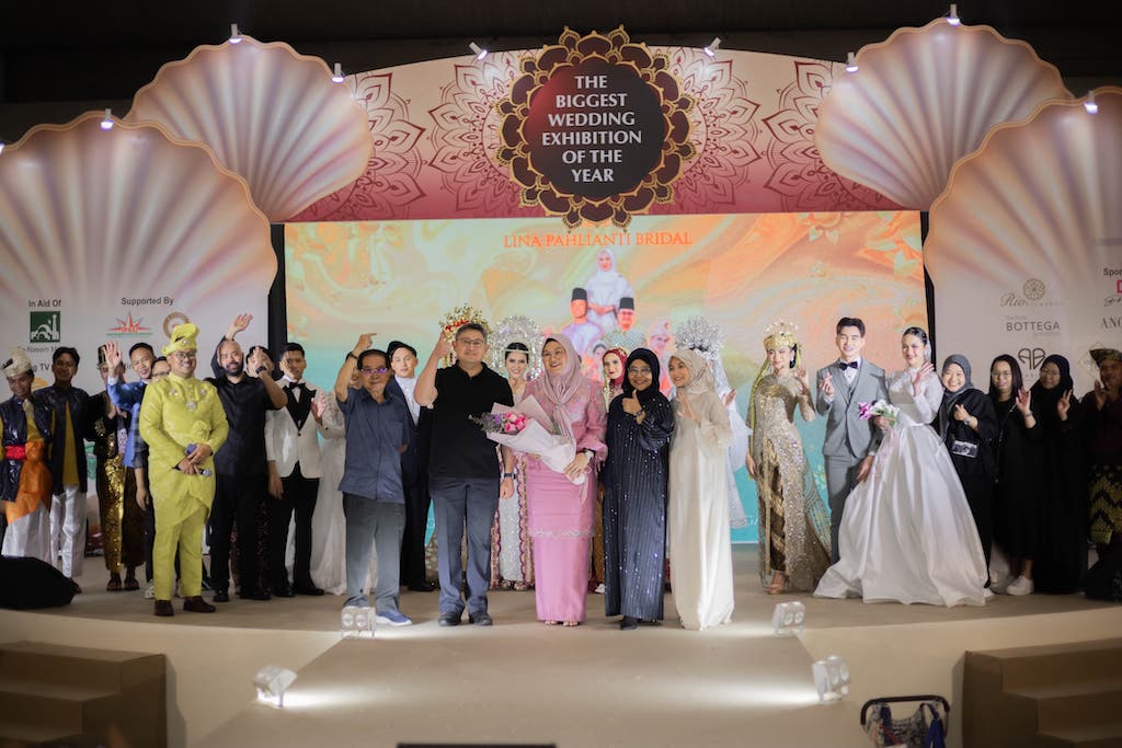 Talenta Tembilahan 'Unjuk Gigi' di Singapura, Lina Pahlianti Raih Best Bridal Showcase 2026