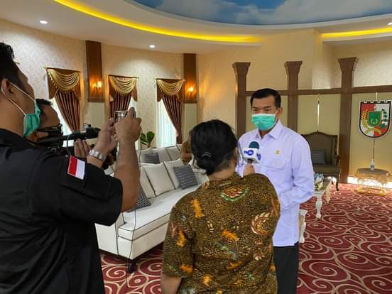 Ingat! Hiburan Malam di Pekanbaru Dilarang Beroperasi Hingga Dinihari