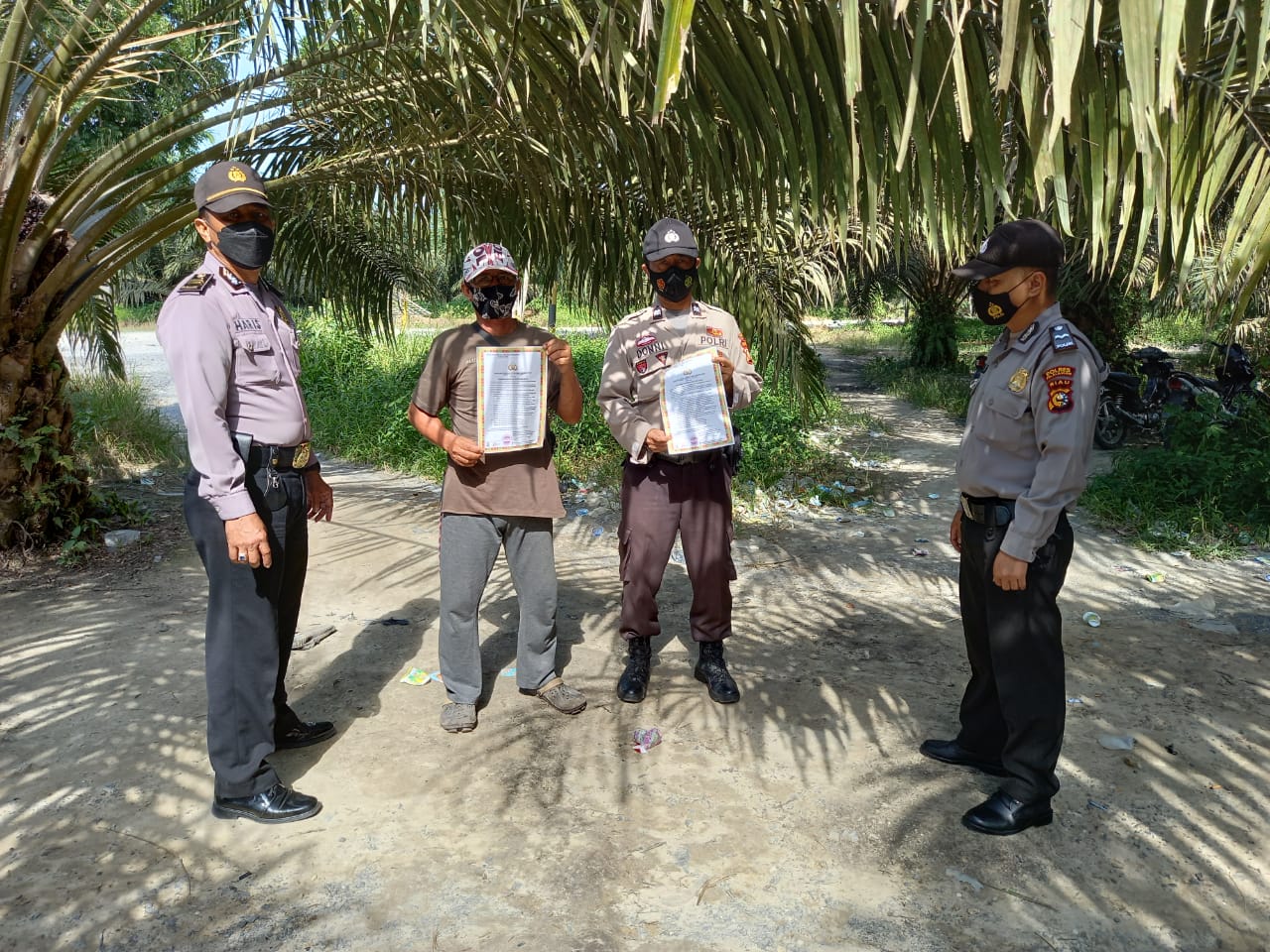 Cegah Karhutla di Wilkum, Polsek Pangkalan Kuras Gencar Sosialisasi Maklumat Kapolda Riau