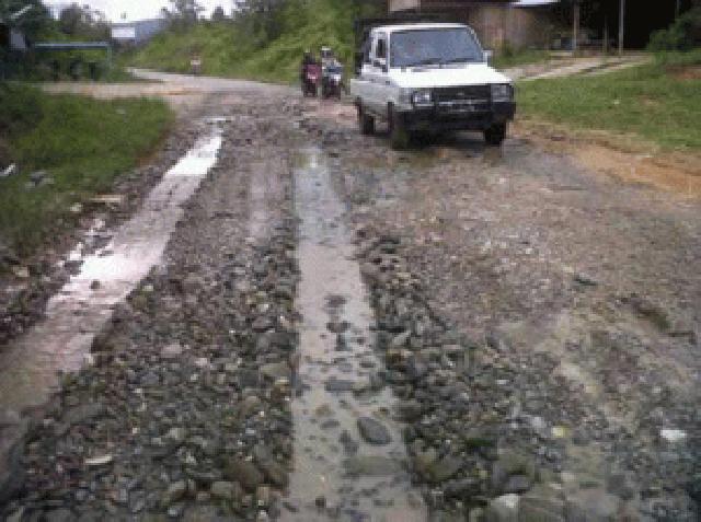 Beginilah Jalan Menuju Koto Kampar Hulu