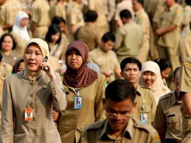 Ingat ! Jumat Bukan Hari Libur Nasional