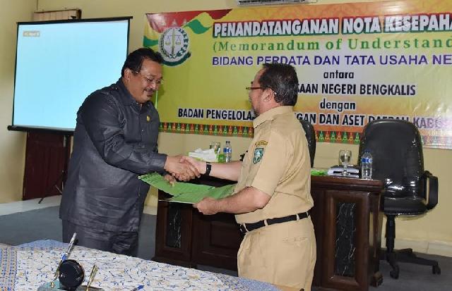 Cegah Korupsi, BPKAD MoU TP4D Kejaksaan Negeri Bengkalis
