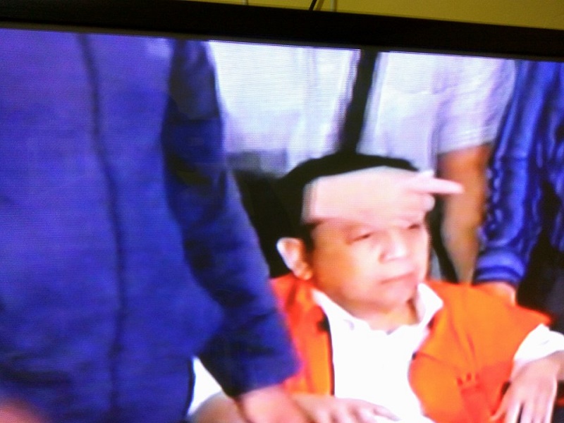 Tiba di Gedung KPK, Setya Novanto Masih Pakai Kursi Roda