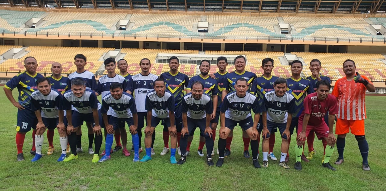 PWI Riau Menang 4-2 atas Pemprov Riau dalam Laga Silaturahmi di Stadion Utama