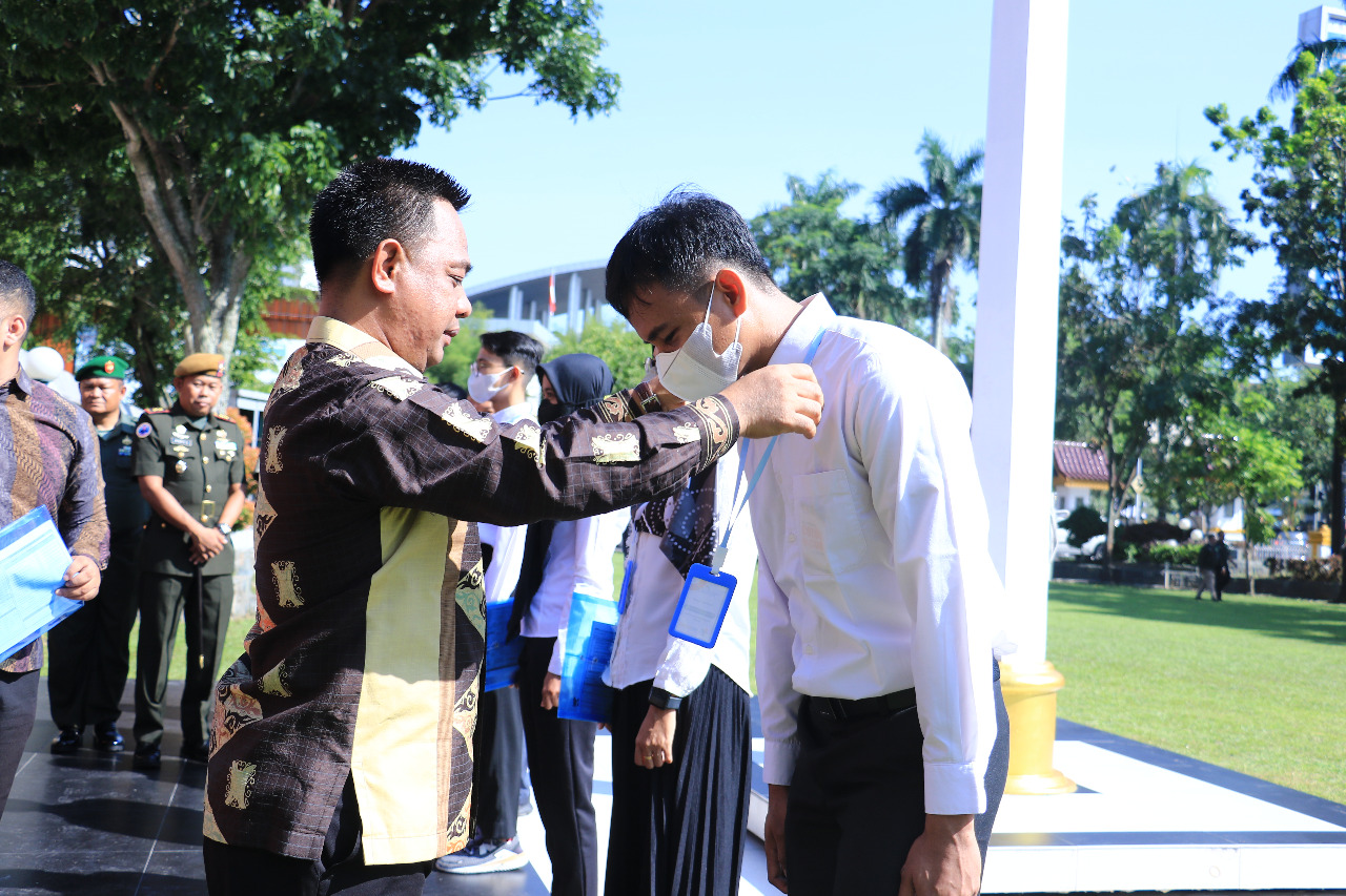 Data Masyarakat Miskin, Sekdako Pekanbaru Lepas 1.515 Petugas Lapangan Regsosek BPS