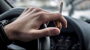 Suka Ngerokok di Mobil? Harga Jual Mobil Anda Jatuh Rp 36 Juta