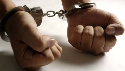 Tidak Mau Dipenjara, Pelaku Pungli Nekat Terjun ke Sungai Dengan Tangan Diborgol