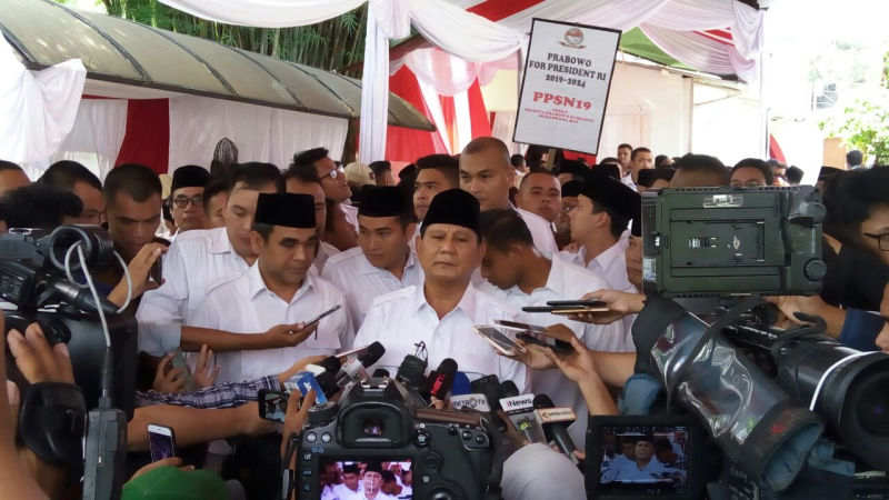 Canda Prabowo, Nama Presiden RI Harus Berakhiran Huruf 