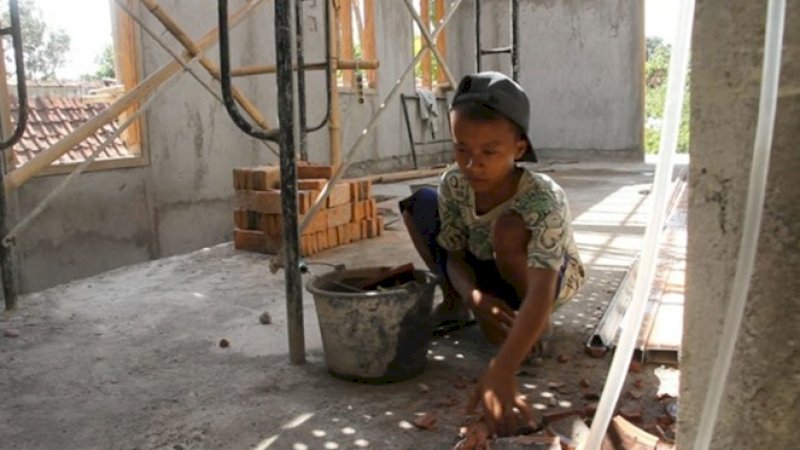 Pilu, Bocah SMP Ini jadi Kuli untuk Beli Ponsel Demi Bisa Belajar Online