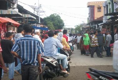 Pedagang Kecewa Pasar Lung Putu Pijay Jorok