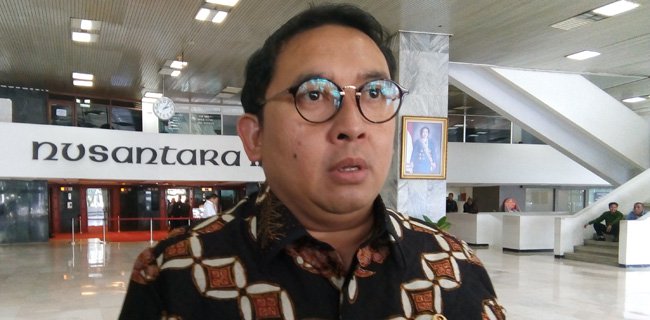 Fadli Zon: Jangan Memaksa Orang Untuk Bercadar Atau Tidak Bercadar