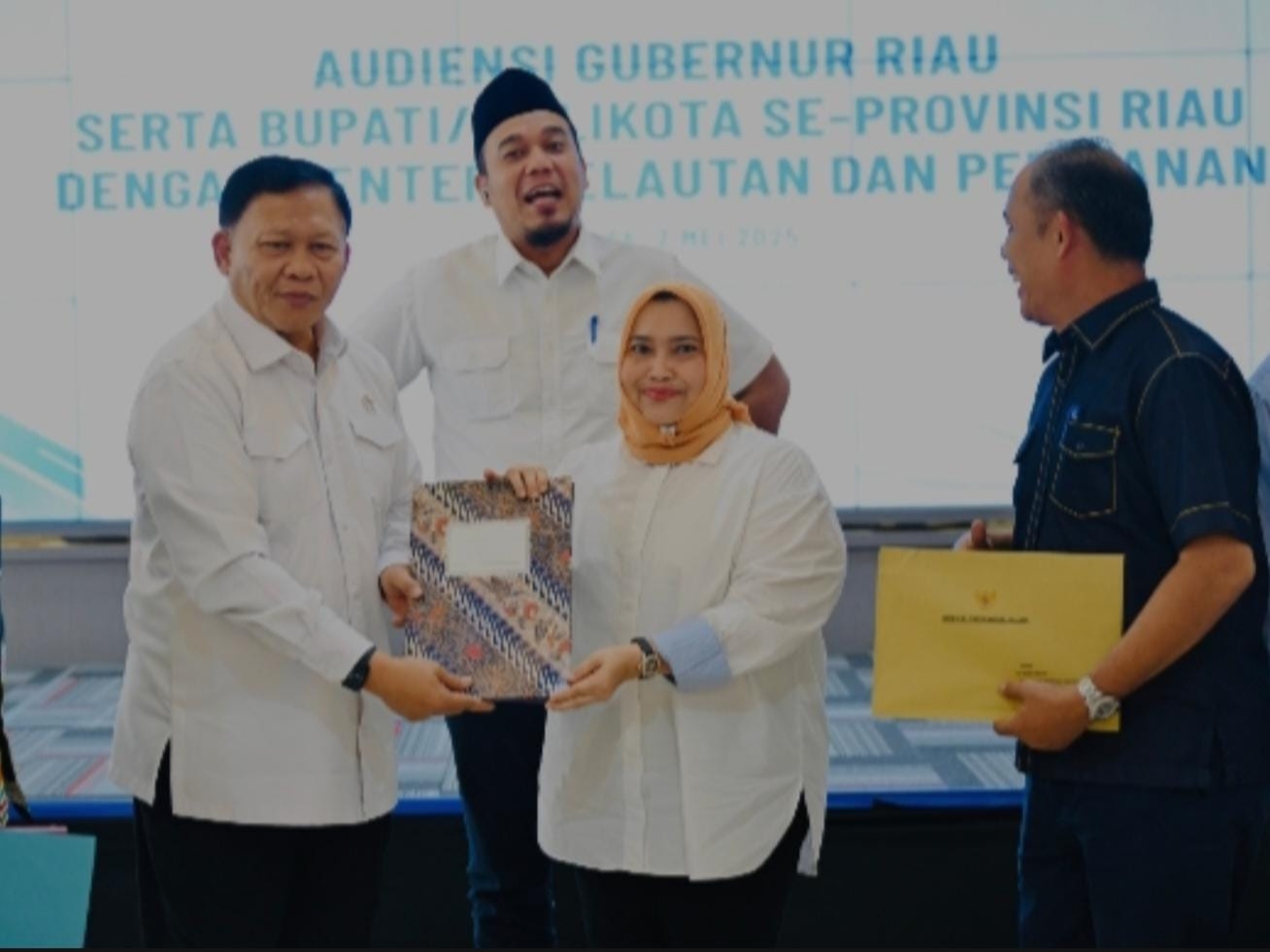 Bupati Bengkalis Temui Wamen KKP, Dorong Budidaya Udang dan Perlindungan Nelayan