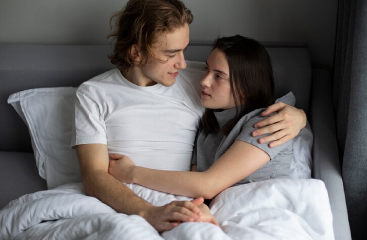 Alasan Ilmiah Laki-Laki Suka Lihat Cewek Seksi