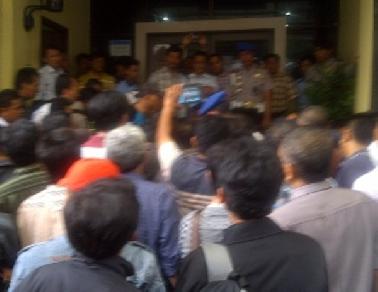 Keluarga Polisi Korban Penganiayaan Serang Pelaku di IGD