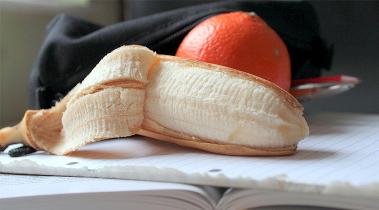 6 Manfaat Menakjubkan Jika Kamu Makan 2 Pisang Sehari