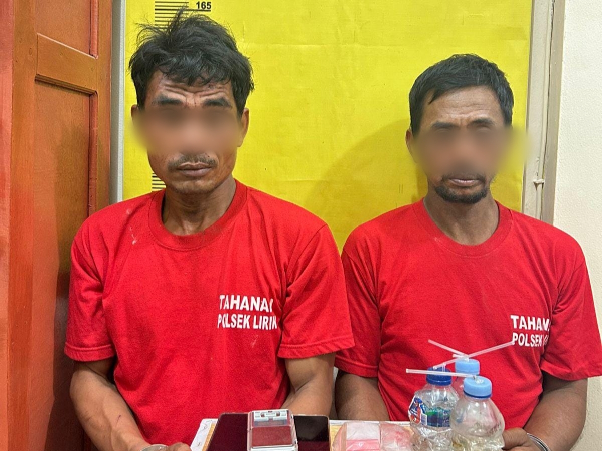 Warga Bongkar Sarang Narkoba di Kebun Sawit, Polsek Lirik Tangkap Dua Pengedar