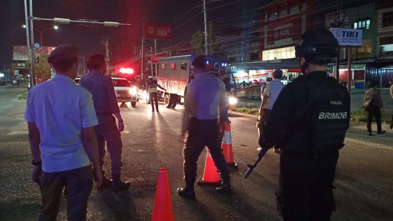 Mulai Pukul 9 Malam Jalan Protokol di Pekanbaru Disekat