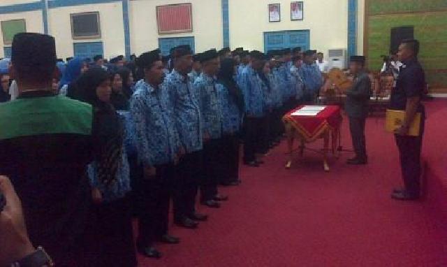 Bupati Harris Ambil Sumpah dan Janji 450 PNS