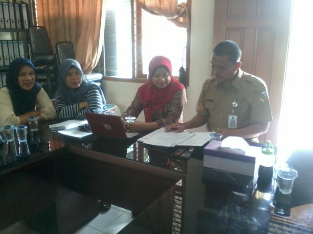 Cara Guru SMKF Ikasari Pekanbaru Manfaatkan Waktu Liburan Kabut Asap