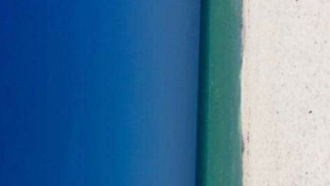 Coba Tebak, Apakah Ini Pintu Atau Pantai?
