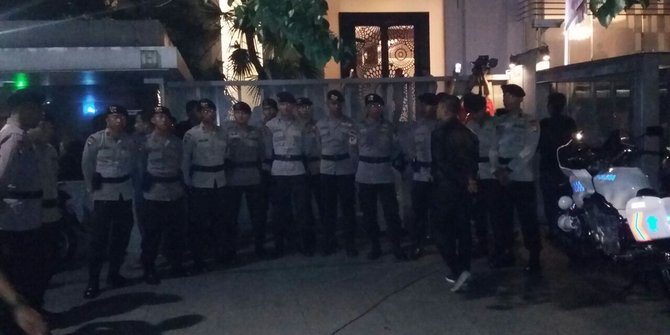 Kemungkinan lakukan penahanan, KPK minta Setya Novanto menyerahkan diri