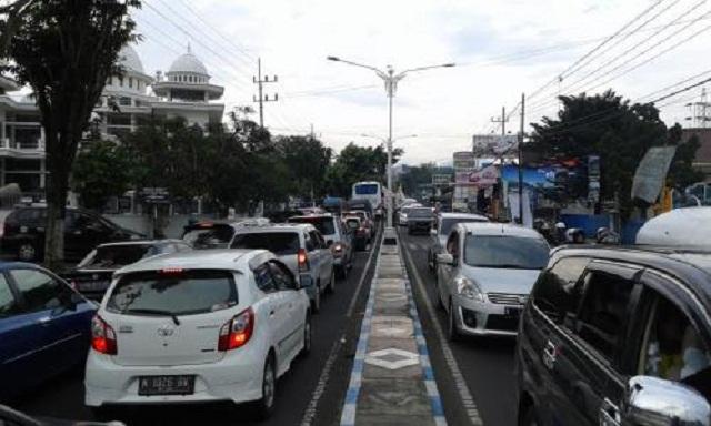 Dishub Akan Evaluasi Lahan Parkir Biang Macet