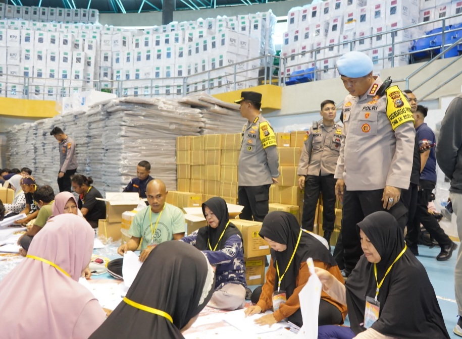 Kabid Propam Polda Riau Pantau Petugas Jaga Kantor KPU Kampar