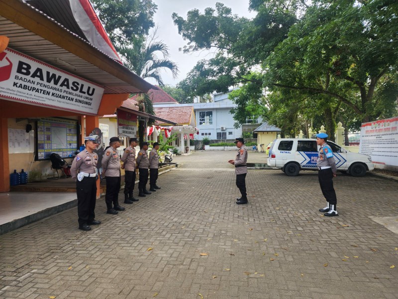 Polres Kuansing Intensifkan Pengamanan Kantor Bawaslu dalam Operasi Mantap Praja Lancang Kuning 2024
