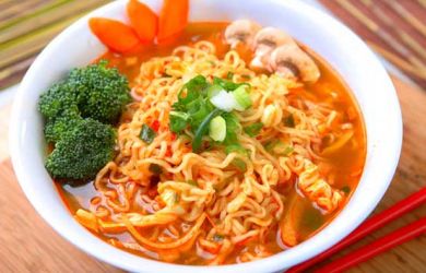Ternyata Dibalik Kenikmatan Mie Instan Ada Bahaya Disampingnya