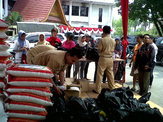 Pasar Murah Pemko di Serbu PNS