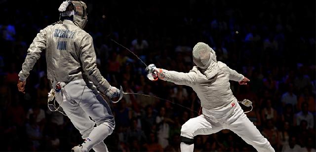 Atlet Anggar Asal Bengkalis Sumbangkan emas Untuk Riau di Pon Jawa Barat