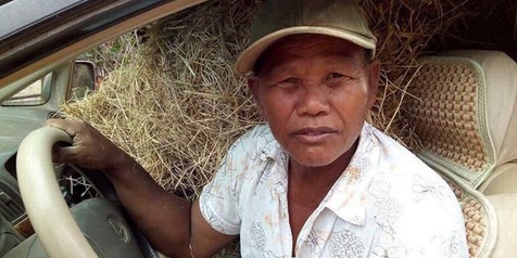 Edan, Petani di Kamboja dan Vietnam Angkut Rumput Pakai Lexus Seharga Rp5 Miliaran