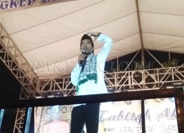 Ustaz Abdul Somad Datang, 16 Ribu Warga Pangkep Penuhi Lapangan Citra