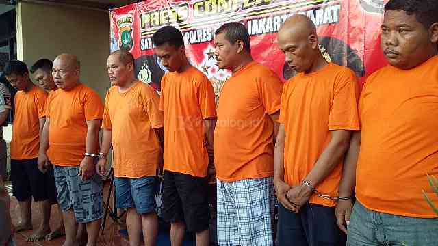 Ini Video yang Bikin Heboh, Ternyata Preman Berkedok Satpam Peras Penghuni Ruko Puluhan Juta