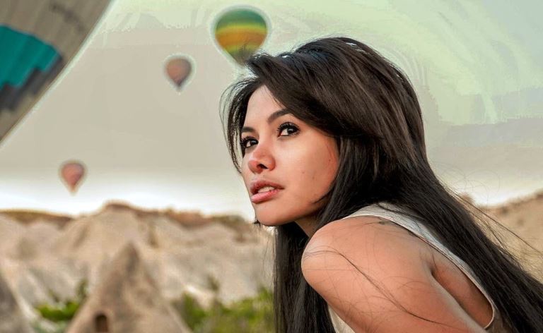 Tulis Pesan Bernada Sindiran, Nikita Mirzani Singgung Soal Hamil Duluan