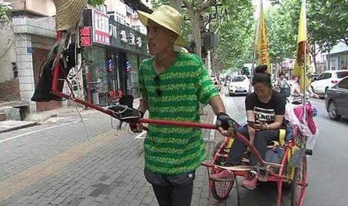 Demi Janji Menikah, Pria di China Narik Becak hingga Ribuan Kilometer