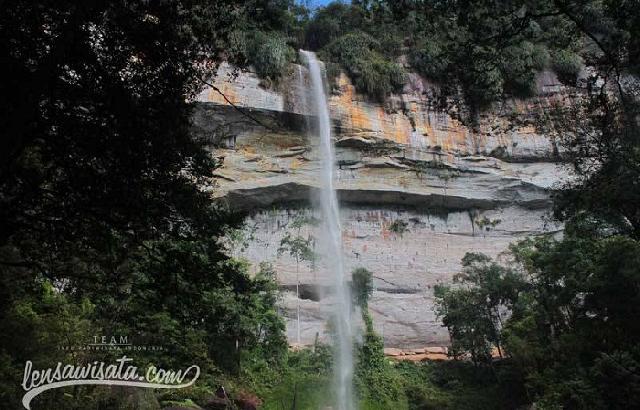 Dinas Pariwisata Jelajahi Potensi Air Terjun Batang Kapas