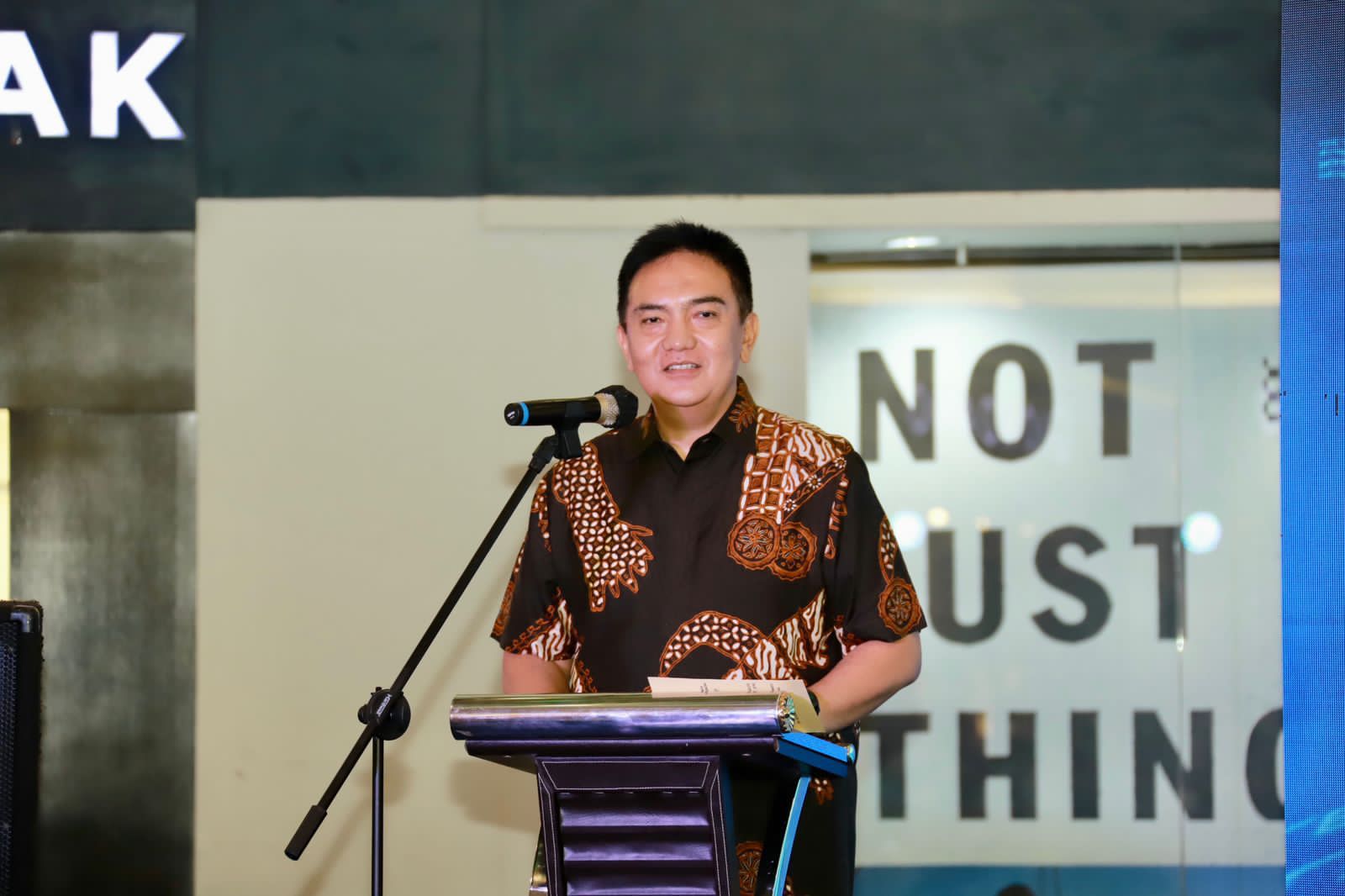 Jadi Narasumber, Irjen Pol M Iqbal Harapkan Literasi Digital Ciptakan Pandangan Kritis