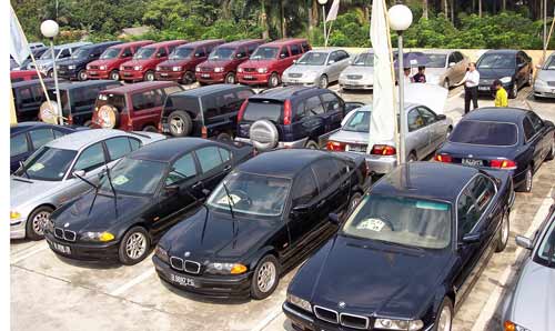 Wah.. Mobil Murah Akan Dibatasi Peredarannya