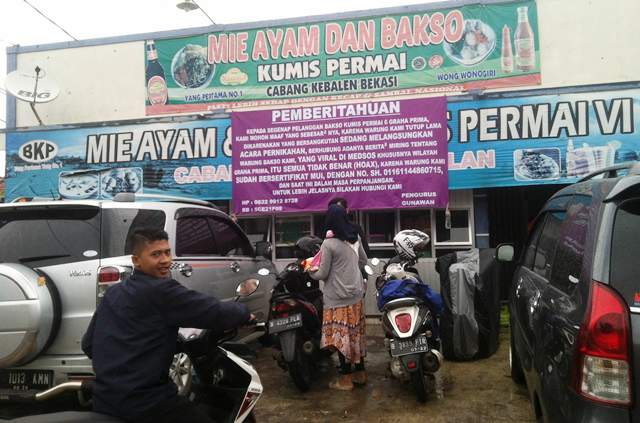Kasihan! Jadi Korban Hoax di Medsos, Pedagang Bakso Ini Ditinggal Pelanggan