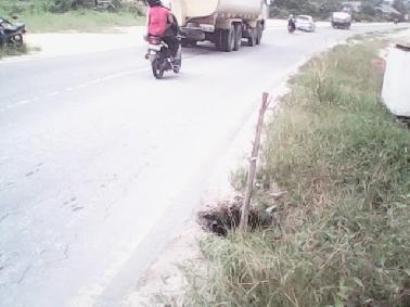 Lobang di Jembatan Sungai Pinang Ancam Keselamatan Pengendara