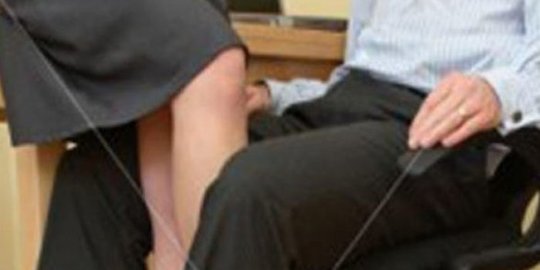 Oknum Polisi Tiduri Istri Orang yang Sedang Hamil 7 Bulan, Kapolres: Hukuman Dibayar Kontan!