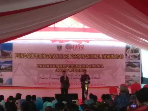 Saat Jokowi Jadi Seorang Wartawan dan Mewawancarai 